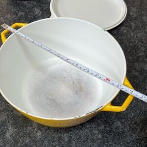 Copco Set of Two 6L Yellow and 2L Brown Cast Iron Pots with Lids